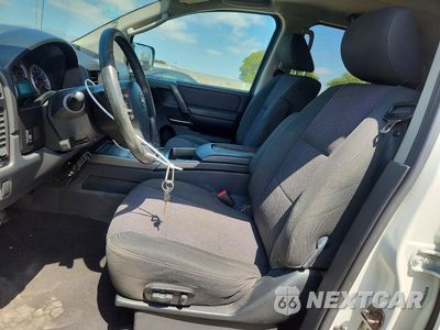 Zdjęcie 7 z 12 samochodu: 2010 NISSAN TITAN SE VIN:1N6AA0ED2AN307247 - miniatura