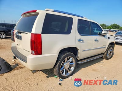 Trzecie zdjęcie samochodu z tyłu: 2008 CADILLAC ESCALADE LUXURY VIN:1GYFK63838R227208 - miniatura