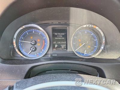 Zdjęcie 9 z 13 samochodu: 2018 TOYOTA COROLLA LE VIN:5YFBURHE1JP741430 - miniatura