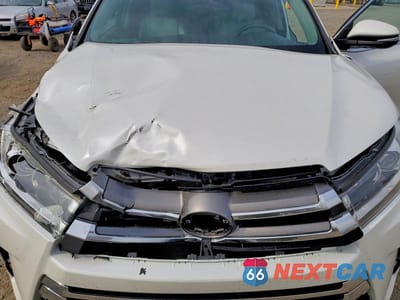 Zdjęcie 12 z 13 samochodu: 2019 TOYOTA HIGHLANDER HYBRID LIMITED VIN:5TDDGRFH6KS071623 - miniatura