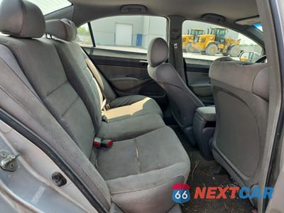 Zdjęcie 10 z 12 samochodu: 2008 HONDA CIVIC LX VIN:2HGFA15508H512173 - miniatura
