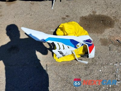 Zdjęcie 8 z 9 samochodu: 2026 BMW S 1000 RR VIN:WB10P2305T6M27434 - miniatura