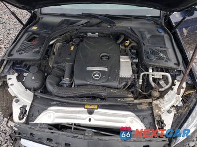 Zdjęcie 11 z 13 samochodu: 2015 MERCEDES-BENZ C 300 4MATIC VIN:55SWF4KB5FU078989 - miniatura