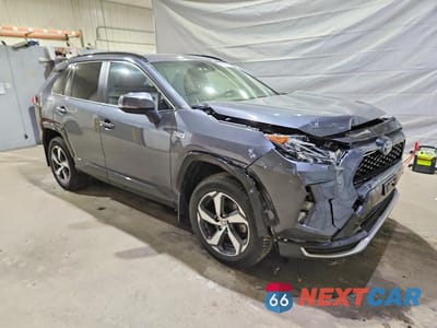 Czwarte zdjęcie samochodu z boku: 2021 TOYOTA RAV4 PRIME SE VIN:JTMAB3FV7MD038097 - miniatura