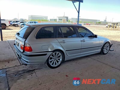 Trzecie zdjęcie samochodu z tyłu: 2004 BMW 325 IT VIN:WBAEN33464EZ15576 - miniatura