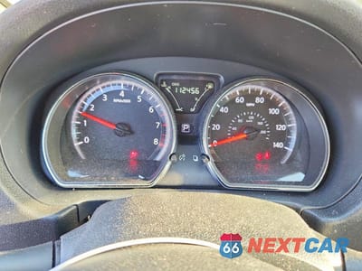 Zdjęcie 9 z 12 samochodu: 2017 NISSAN VERSA 1.6 S VIN:3N1CN7AP6HL886491 - miniatura