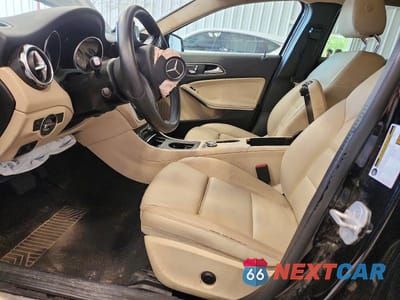 Zdjęcie 7 z 13 samochodu: 2018 MERCEDES-BENZ GLA 250 4MATIC VIN:WDCTG4GB2JJ463321 - miniatura