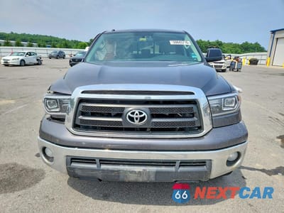 Piąte zdjęcie samochodu w środku: 2012 TOYOTA TUNDRA DOUBLE CAB SR5 VIN:5TFUM5F13CX036599 - miniatura
