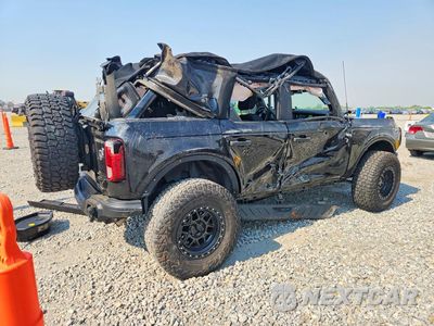 Trzecie zdjęcie samochodu z tyłu: 2022 FORD BRONCO BASE VIN:1FMDE5BH2NLB07118 - miniatura