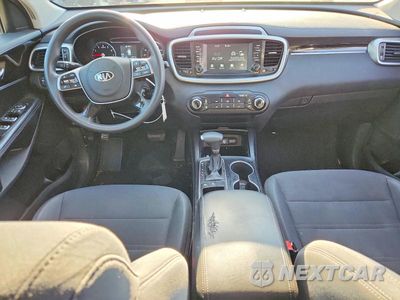 Zdjęcie 8 z 14 samochodu: 2019 KIA SORENTO LX VIN:5XYPGDA39KG505462 - miniatura