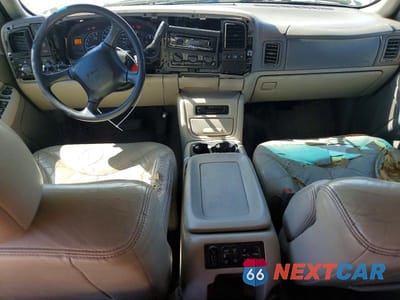 Zdjęcie 8 z 14 samochodu: 2002 GMC YUKON VIN:1GKEC13T42R131783 - miniatura