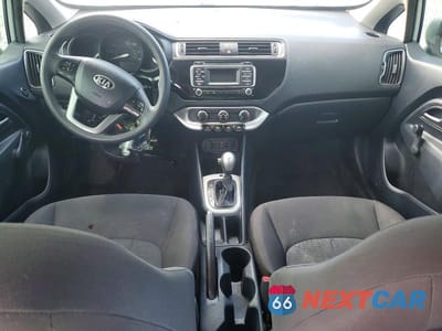 Zdjęcie 8 z 12 samochodu: 2016 KIA RIO LX VIN:KNADM4A31G6668500 - miniatura