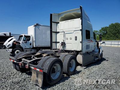 Trzecie zdjęcie samochodu z tyłu: 2022 INTERNATIONAL LT625 SEMI TRUCK VIN:3HSDZAPR7NN101897 - miniatura