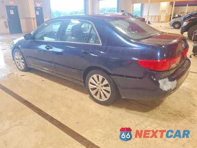 Drugie zdjęcie samochodu z przodu: 2005 HONDA ACCORD EX VIN:1HGCM56705A090790 - miniatura