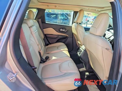 Zdjęcie 11 z 13 samochodu: 2016 JEEP CHEROKEE LIMITED VIN:1C4PJMDS8GW251161 - miniatura