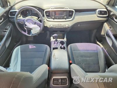Zdjęcie 8 z 14 samochodu: 2017 KIA SORENTO LX V6 VIN:5XYPG4A54HG235423 - miniatura