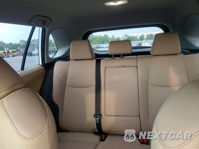 Zdjęcie 10 z 14 samochodu: 2025 TOYOTA RAV4 LE VIN:JTMLWRFV5SD322972 - miniatura