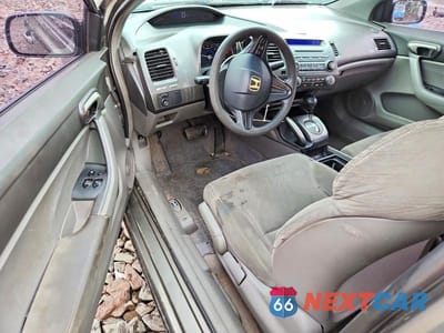 Zdjęcie 8 z 12 samochodu: 2008 HONDA CIVIC LX VIN:2HGFG12648H502984 - miniatura
