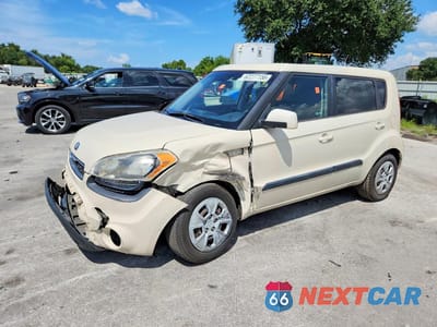 2013 KIA SOUL BASE KNDJT2A50D7770620 - główne zdjęcie licytacji z USA - miniatura
