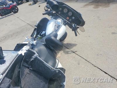 Zdjęcie 6 z 8 samochodu: 2005 HARLEY-DAVIDSON FLHTCUI VIN:1HD1FCW135Y682500 - miniatura