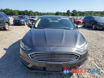 Piąte zdjęcie samochodu w środku: 2018 FORD FUSION SE VIN:3FA6P0HD4JR203817 - miniatura