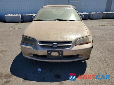 Piąte zdjęcie samochodu w środku: 2000 HONDA ACCORD LX VIN:JHMCG6657YC002979 - miniatura