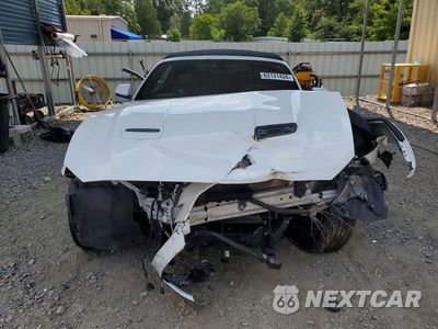 Piąte zdjęcie samochodu w środku: 2018 FORD MUSTANG VIN:1FATP8UH6J5109600 - miniatura