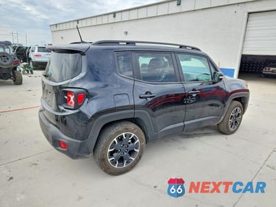 Trzecie zdjęcie samochodu z tyłu: 2023 JEEP RENEGADE LATITUDE VIN:ZACNJDB19PPP36047 - miniatura