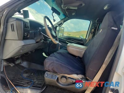 Zdjęcie 7 z 13 samochodu: 2001 FORD F350 SRW SUPER DUTY VIN:1FTSW31F91EA57118 - miniatura
