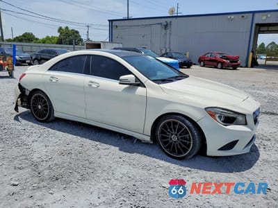 Czwarte zdjęcie samochodu z boku: 2016 MERCEDES-BENZ CLA 250 VIN:WDDSJ4EB2GN307292 - miniatura