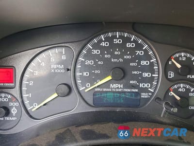 Zdjęcie 9 z 13 samochodu: 2001 CHEVROLET SUBURBAN K2500 VIN:3GNGK26U31G162661 - miniatura