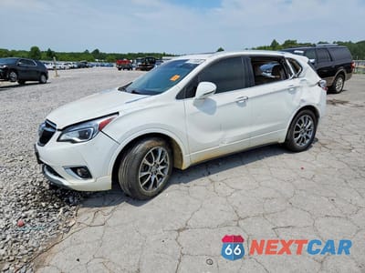 2020 BUICK ENVISION ESSENCE LRBFXCSA6LD160036 - główne zdjęcie licytacji z USA - miniatura