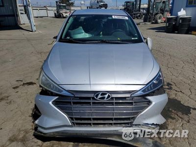 Piąte zdjęcie samochodu w środku: 2019 HYUNDAI ELANTRA SEL VIN:KMHD84LF8KU764350 - miniatura