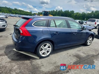 Trzecie zdjęcie samochodu z tyłu: 2015 VOLVO V60 PREMIER+ VIN:YV1612SC1F1191533 - miniatura