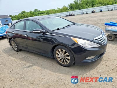 Czwarte zdjęcie samochodu z boku: 2014 HYUNDAI SONATA LIMITED VIN:5NPEC4AC7EH905357 - miniatura
