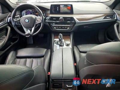 Zdjęcie 8 z 12 samochodu: 2018 BMW 530 XI VIN:WBAJA7C55JWA71730 - miniatura