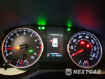Zdjęcie 9 z 13 samochodu: 2021 TOYOTA RAV4 XLE PREMIUM VIN:2T3A1RFV9MW208954 - miniatura