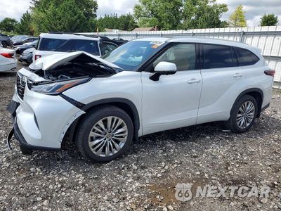 2025 TOYOTA HIGHLANDER PLATINUM 5TDKDRBH4SS589588 - główne zdjęcie licytacji z USA - miniatura