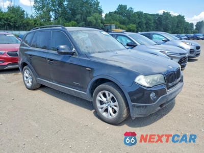 Czwarte zdjęcie samochodu z boku: 2010 BMW X3 XDRIVE30I VIN:WBXPC9C41AWJ35224 - miniatura