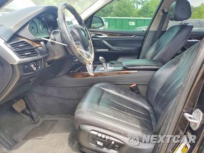 Zdjęcie 7 z 12 samochodu: 2015 BMW X5 SDRIVE35I VIN:5UXKR2C58F0H36745 - miniatura