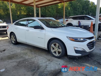 Czwarte zdjęcie samochodu z boku: 2023 CHEVROLET MALIBU LS VIN:1G1ZC5ST5PF114689 - miniatura