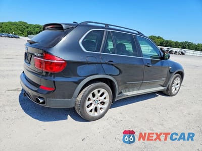 Trzecie zdjęcie samochodu z tyłu: 2013 BMW X5 XDRIVE35I VIN:5UXZV4C55D0B24411 - miniatura