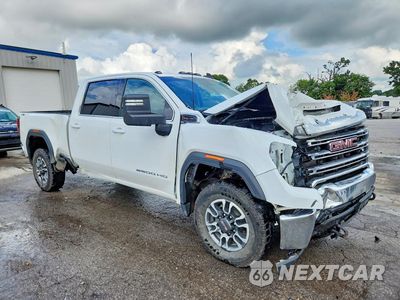 Czwarte zdjęcie samochodu z boku: 2022 GMC SIERRA K2500 SLE VIN:1GT49ME78NF342580 - miniatura
