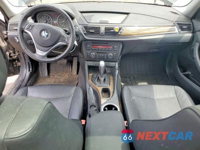 Zdjęcie 8 z 13 samochodu: 2015 BMW X1 XDRIVE35I VIN:WBAVM5C58FVV93629 - miniatura