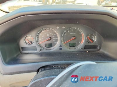 Zdjęcie 9 z 12 samochodu: 2004 VOLVO S60 VIN:YV1RS61T142343630 - miniatura
