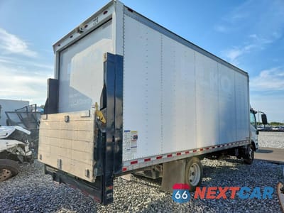 Trzecie zdjęcie samochodu z tyłu: 2018 ISUZU NPR HD DELIVERY TRUCK VIN:54DC4W1C6JS801224 - miniatura