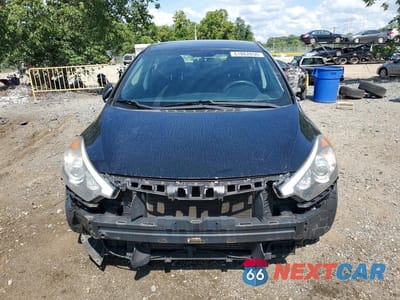 Piąte zdjęcie samochodu w środku: 2015 KIA FORTE LX VIN:KNAFX4A63F5371095 - miniatura