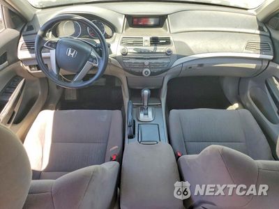 Zdjęcie 8 z 13 samochodu: 2011 HONDA ACCORD LX VIN:1HGCP2F37BA095936 - miniatura