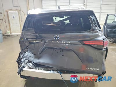 Zdjęcie 6 z 14 samochodu: 2025 TOYOTA SIENNA PLATINUM 7-PASSENGER VIN:5TDESKFC0SS210689 - miniatura
