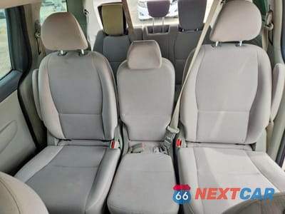 Zdjęcie 10 z 13 samochodu: 2017 KIA SEDONA LX VIN:KNDMB5C16H6241163 - miniatura